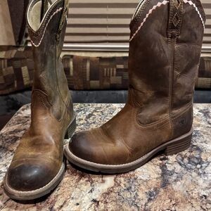 Ariat Unbridled Roper Western Boots
